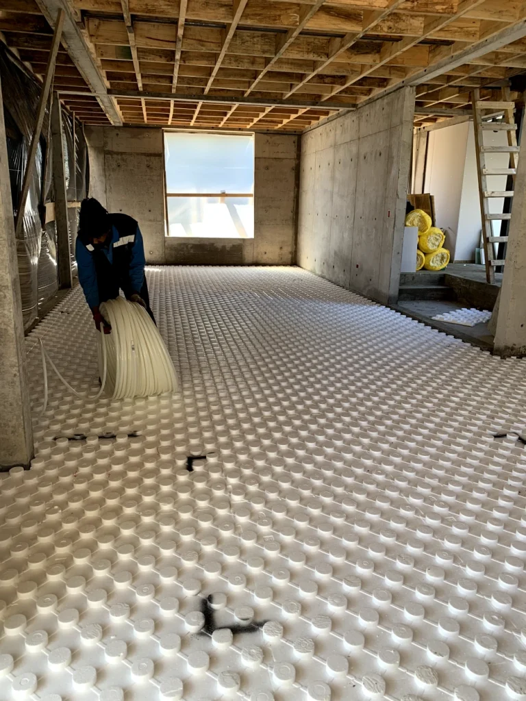 Instalación de Losa Radiante por Agua